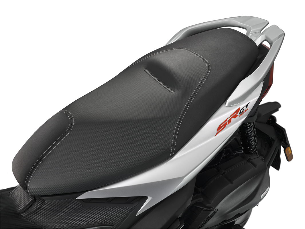 2021 Aprilia SR GT 125 grigio sella61167 1065x800