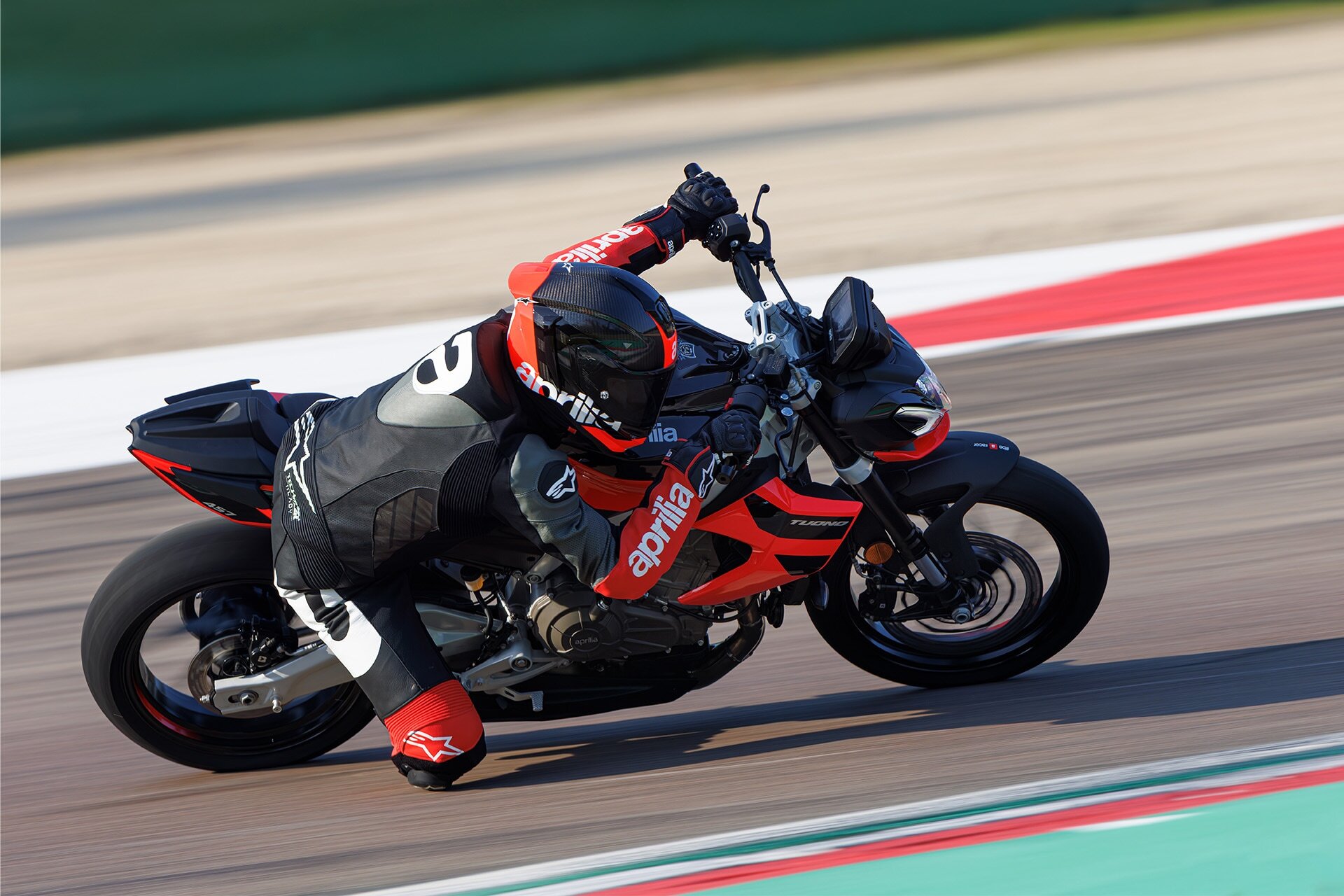 Aprilia Tuono457 Pirana Red 1920x1280 2
