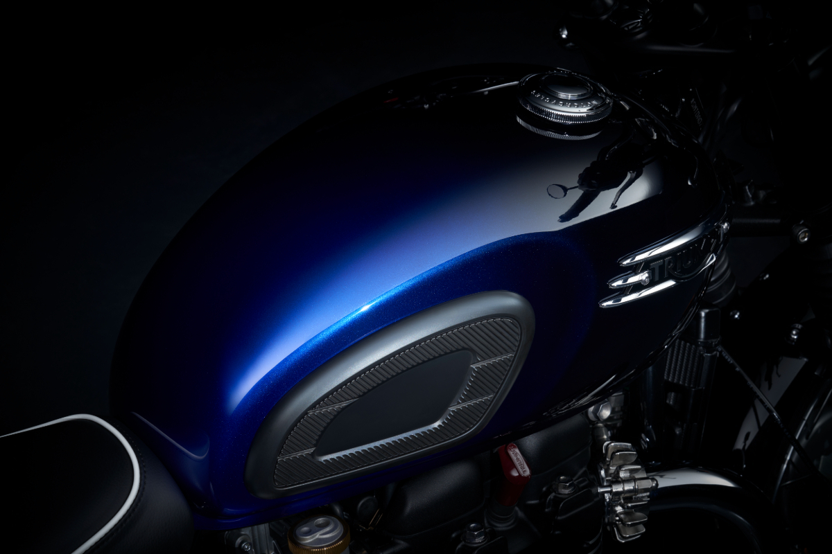 Bonneville T120 Blue Stealth Edition MY24 0033 TR