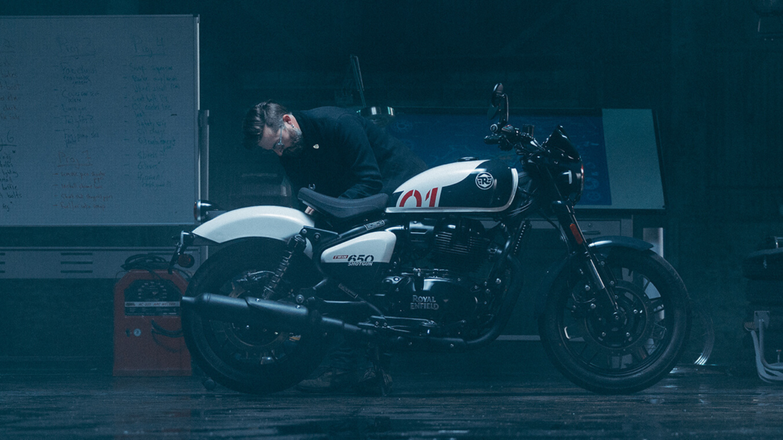 Shotgun 650 con 600 di sconto da royal enfield milano nord pogliani