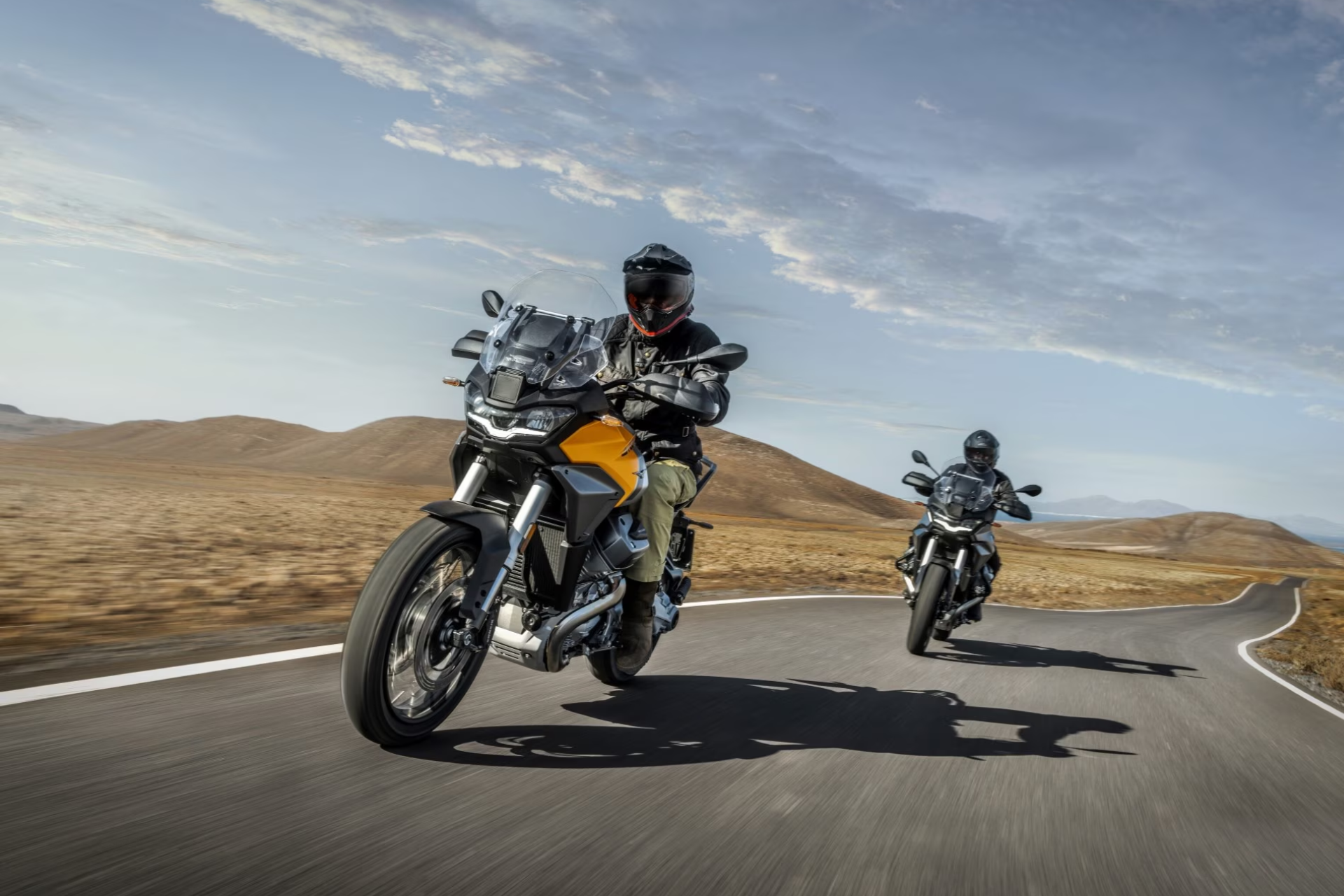 Pogliani moto guzzi a milano promo maggio 2025